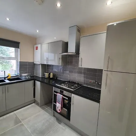 London Modern 4 Bedroom Apartment Exterior foto