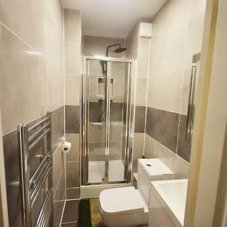 London Modern 4 Bedroom Apartment Exterior foto